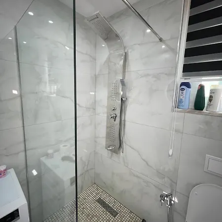 Mia Apartman *